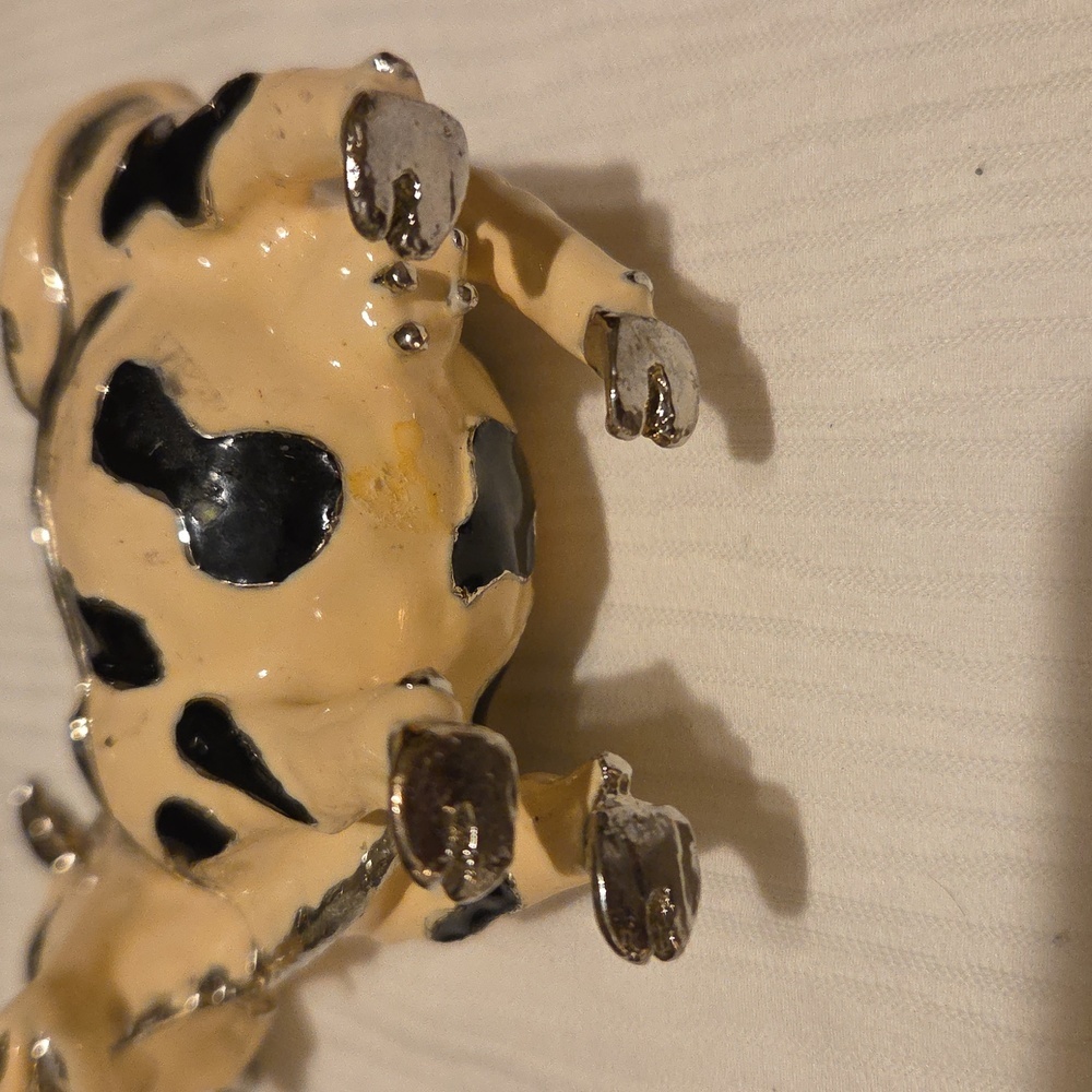 Charming Cow Figurine - Black and Cream - Picture 4 of 4